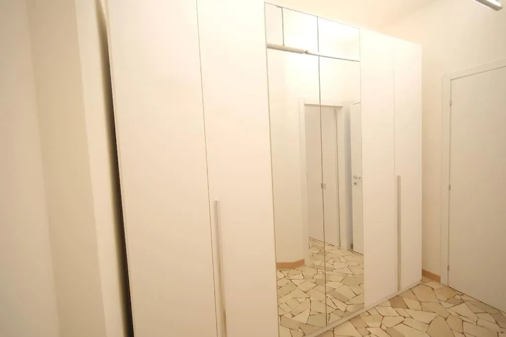 Sky House Carrara Apartment Bergamo