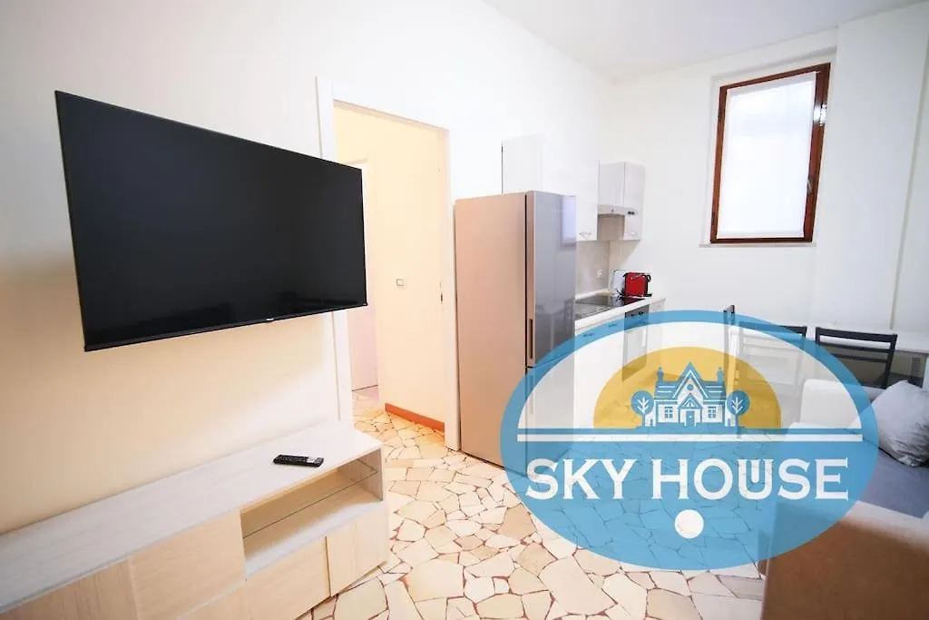 Sky House Carrara Apartment Bergamo